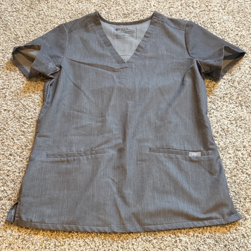 Figs xs Casma graphite scrub top
